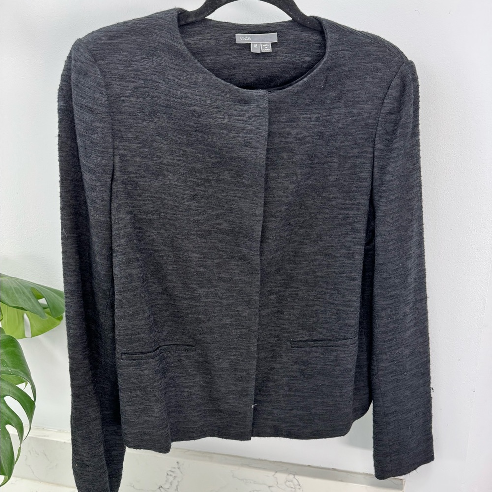 VINCE cropped Black button down blazer
